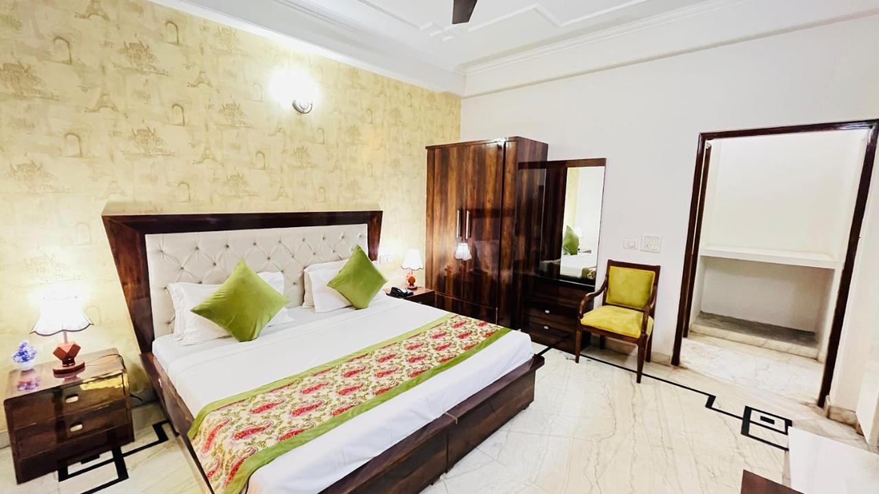 Hotel Starline Sector 28 غورغاون المظهر الخارجي الصورة