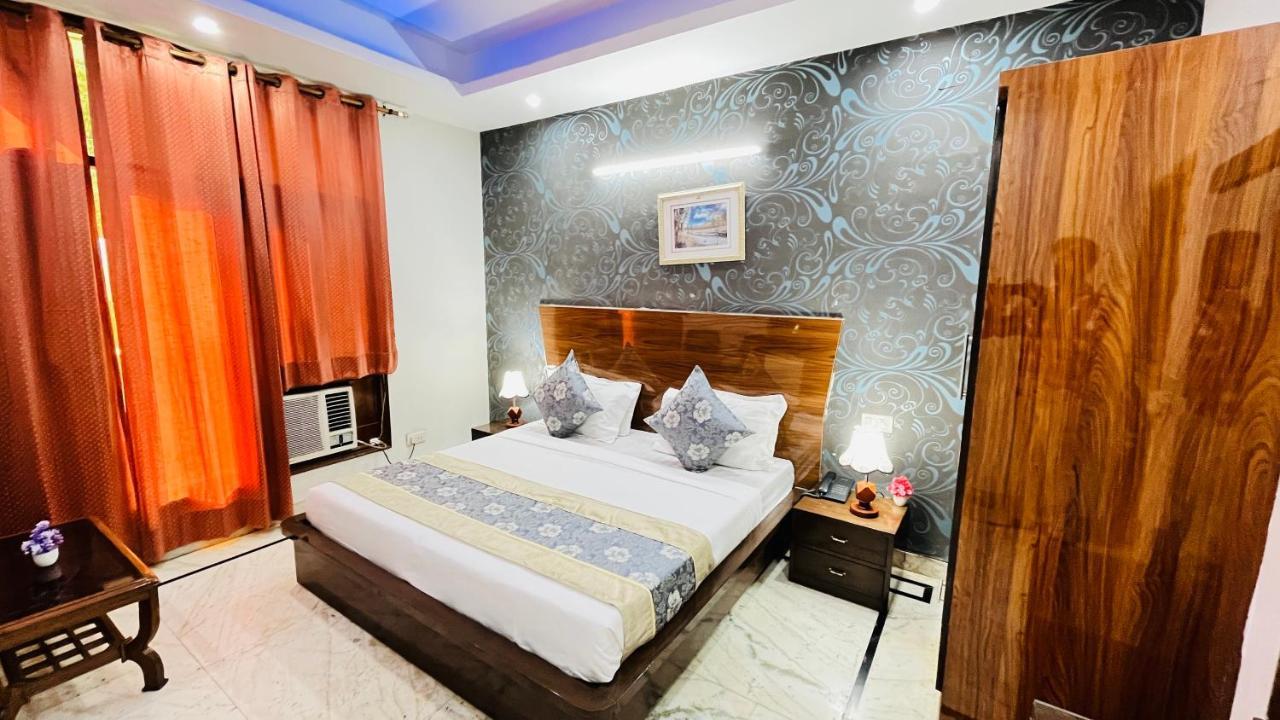 Hotel Starline Sector 28 غورغاون المظهر الخارجي الصورة