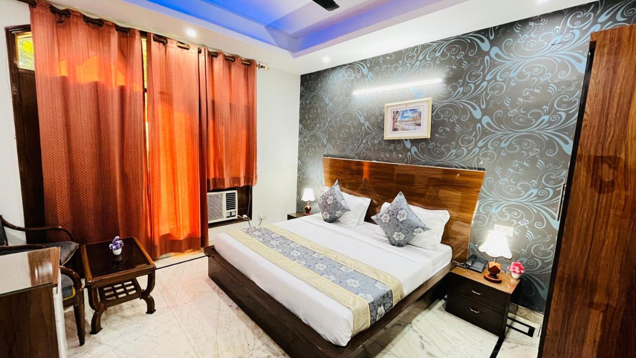 Hotel Starline Sector 28 غورغاون المظهر الخارجي الصورة